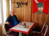 Sevgili dayım Ayhan Ağan ile güzel bir tırmanış sonrası Çambaşı Yaylası'nda sıcağı sıcağına kutlama yapıyoruz.