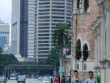 Kuala Lumpur caddeleri