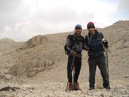 Akseki, 37N 32E, 2600 metre yüksekliğiyle Türkiye’nin keşfedilmiş en yüksek kesişim noktası. 